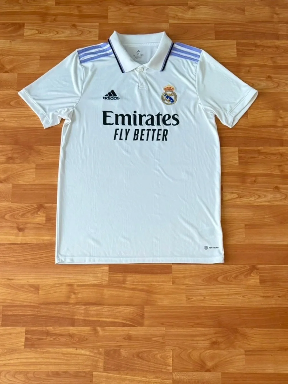 Benzema #9 Real Madrid Authentic Home Jersey 22/23 Size Medium